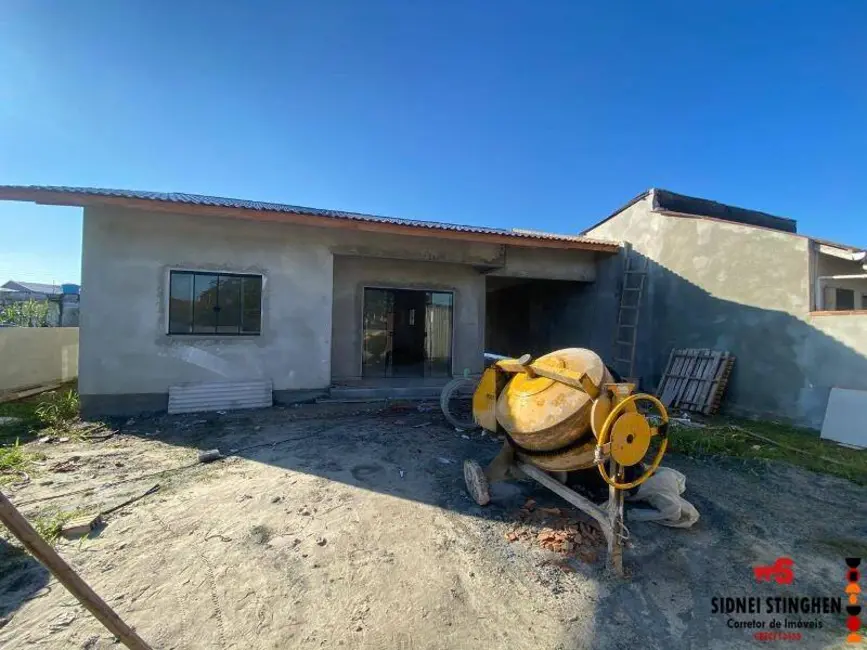 Foto 3 de Casa com 3 quartos à venda, 110m2 em Centro, Balneario Barra Do Sul - SC