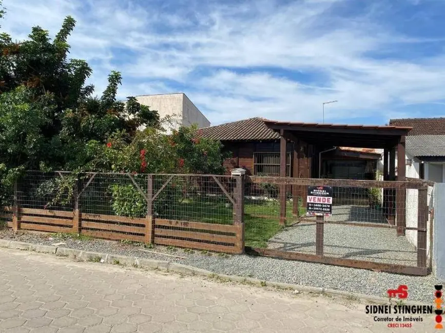 Foto 2 de Casa com 2 quartos à venda, 75m2 em Balneario Barra Do Sul - SC