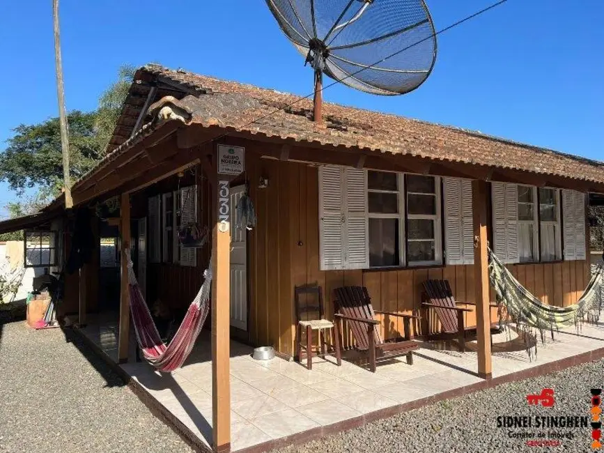Foto 4 de Casa com 2 quartos à venda, 95m2 em Centro, Balneario Barra Do Sul - SC