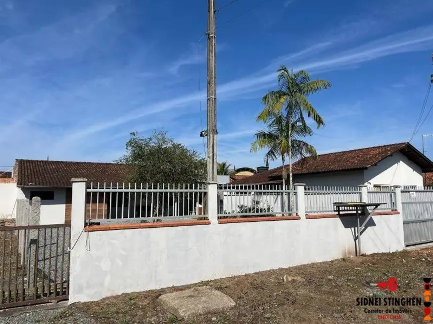 Foto 4 de Casa com 2 quartos à venda, 90m2 em Balneario Barra Do Sul - SC