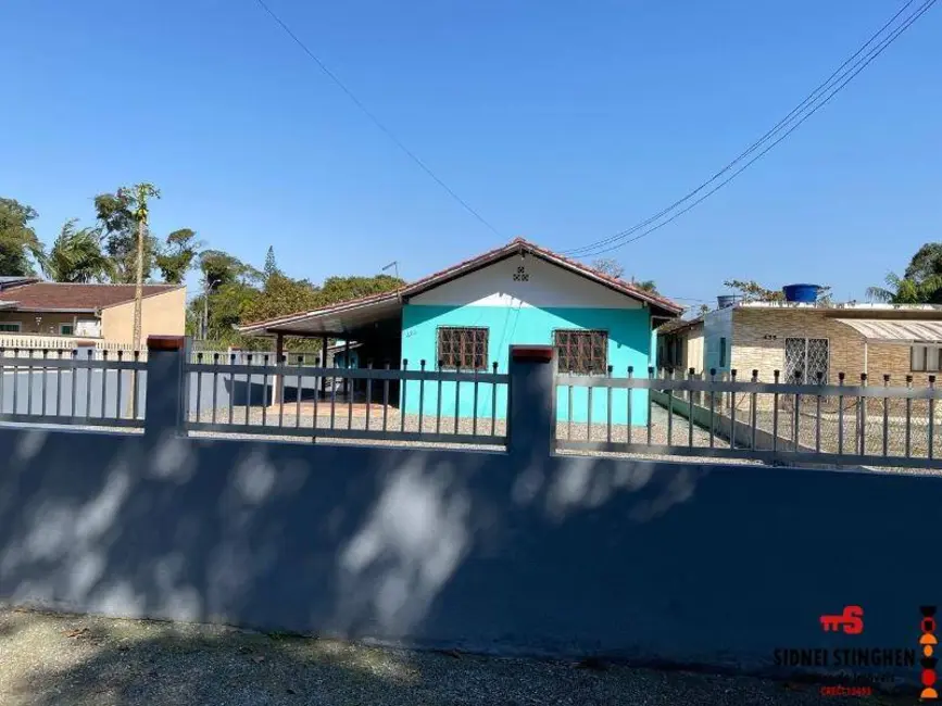 Foto 2 de Casa com 3 quartos à venda, 140m2 em Balneario Barra Do Sul - SC