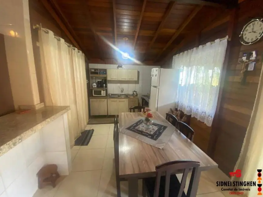 Foto 8 de Casa com 3 quartos à venda, 136m2 em Balneario Barra Do Sul - SC