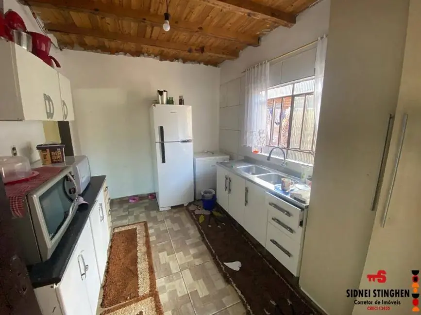 Foto 4 de Casa com 5 quartos à venda, 110m2 em Balneario Barra Do Sul - SC