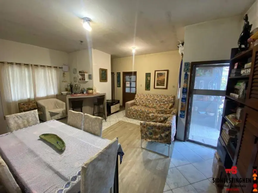 Casa com 4 quartos à venda, 125m2 em Balneario Barra Do Sul - SC - imagem 8 Foto 8 de Casa com 4 quartos à venda, 125m2 em Balneario Barra Do Sul - SC