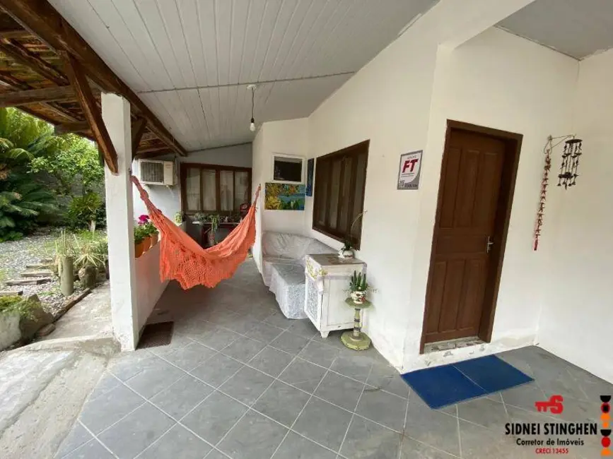 Casa com 4 quartos à venda, 125m2 em Balneario Barra Do Sul - SC - imagem 4 Foto 4 de Casa com 4 quartos à venda, 125m2 em Balneario Barra Do Sul - SC