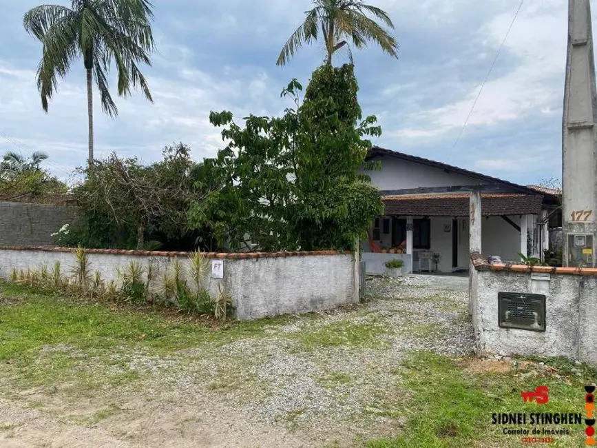 Casa com 4 quartos à venda, 125m2 em Balneario Barra Do Sul - SC - imagem 3 Foto 3 de Casa com 4 quartos à venda, 125m2 em Balneario Barra Do Sul - SC