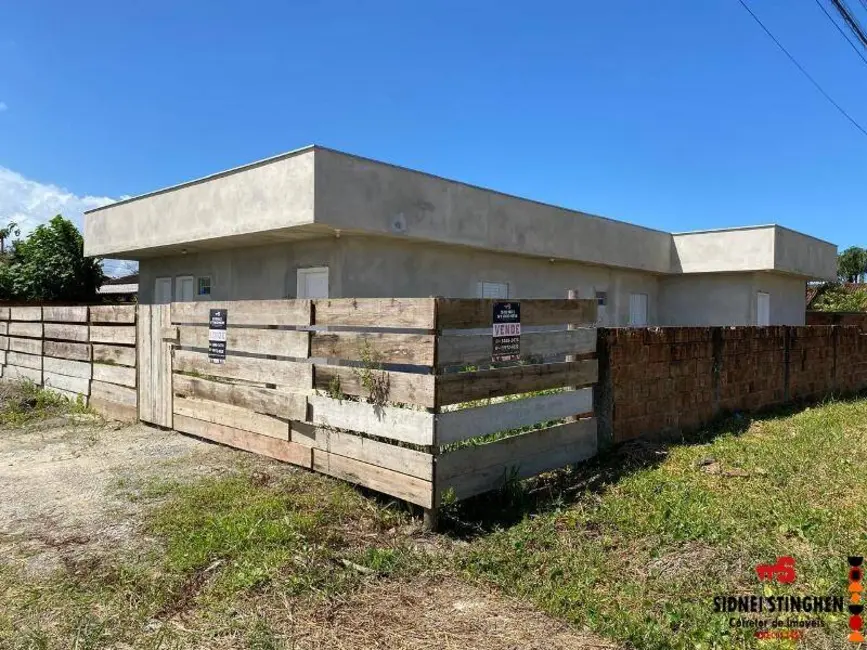 Foto 3 de Casa à venda, 190m2 em Balneario Barra Do Sul - SC