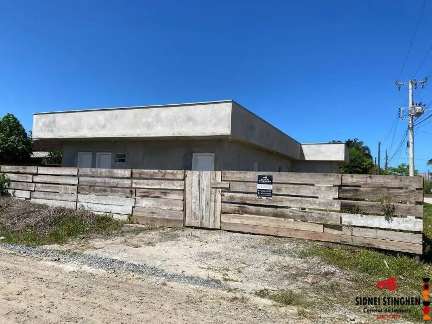 Foto 2 de Casa à venda, 190m2 em Balneario Barra Do Sul - SC