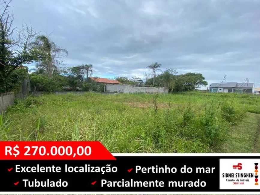 Foto 1 de Terreno / Lote à venda, 358m2 em Balneario Barra Do Sul - SC