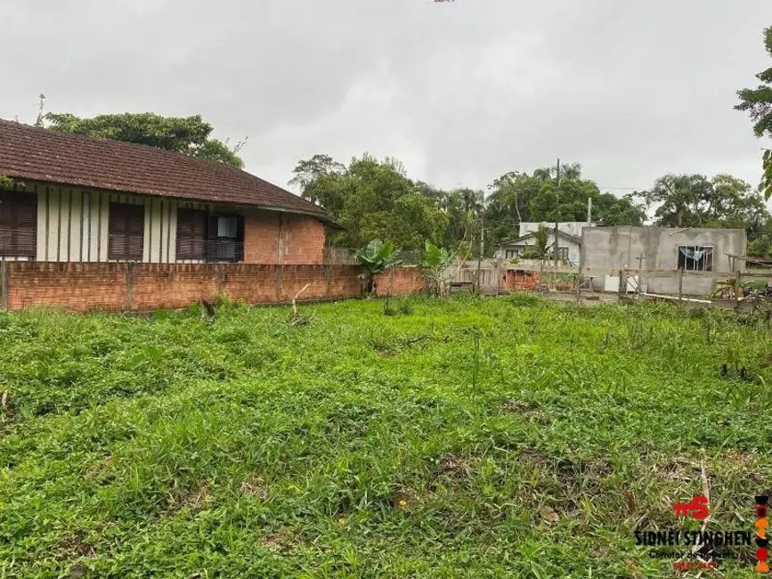 Foto 3 de Terreno / Lote à venda, 300m2 em Balneario Barra Do Sul - SC