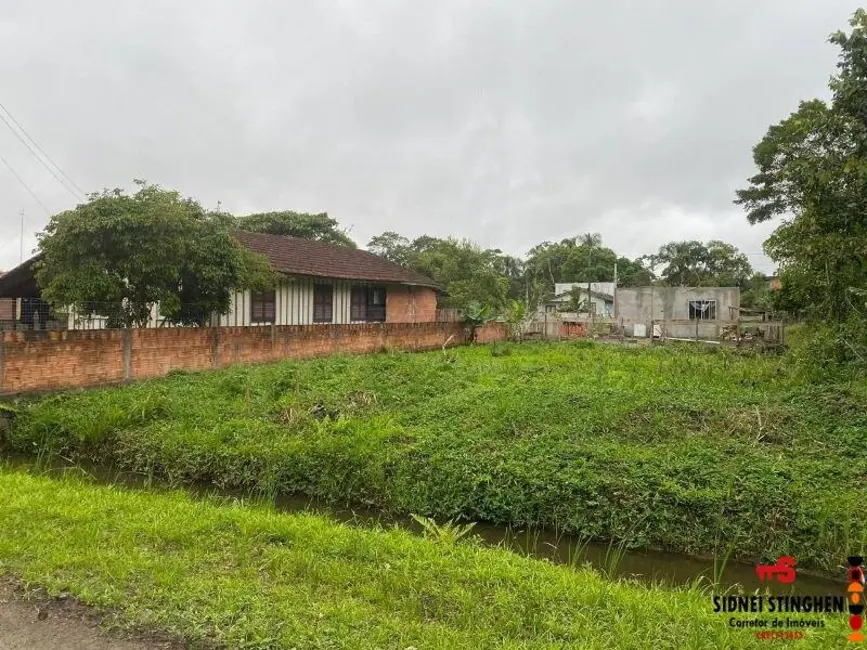 Foto 2 de Terreno / Lote à venda, 300m2 em Balneario Barra Do Sul - SC