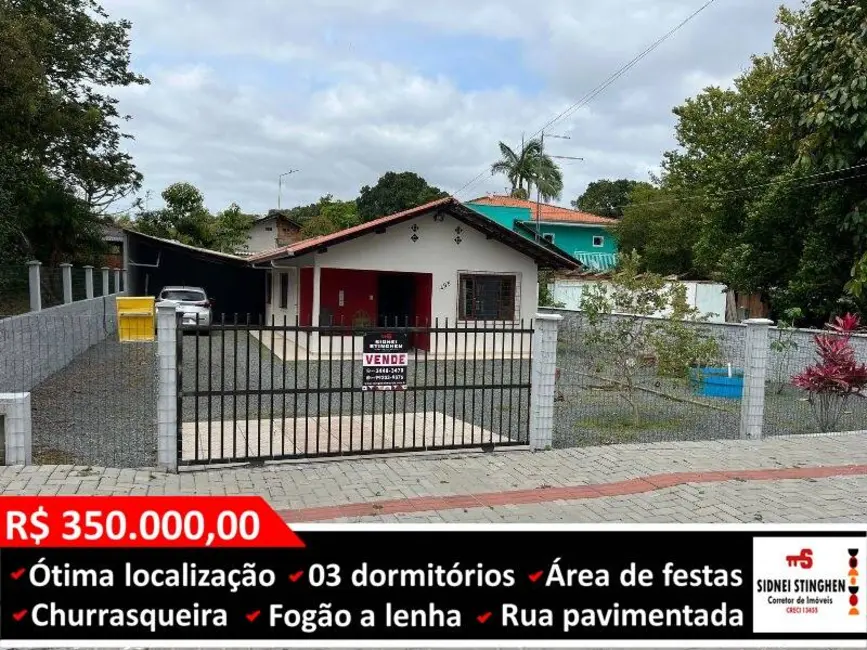 Foto 1 de Casa com 3 quartos à venda, 105m2 em Balneario Barra Do Sul - SC