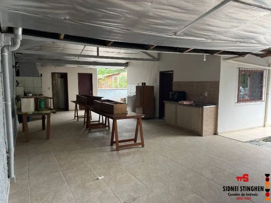 Foto 7 de Casa com 3 quartos à venda, 105m2 em Balneario Barra Do Sul - SC