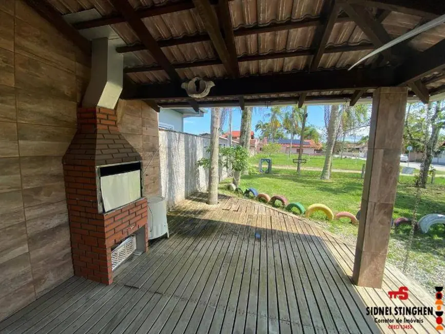 Foto 8 de Casa com 4 quartos à venda, 144m2 em Balneario Barra Do Sul - SC