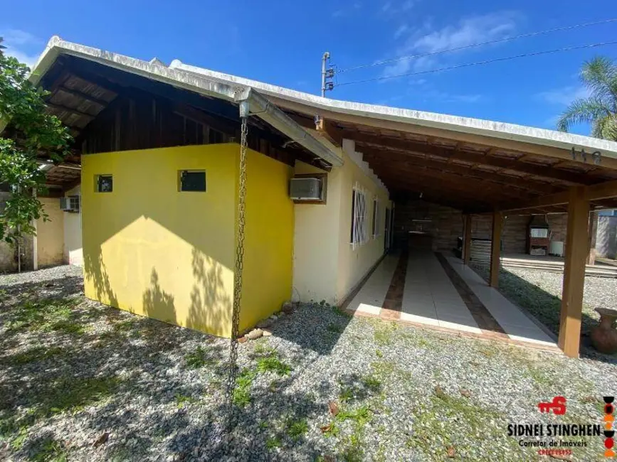 Foto 3 de Casa com 4 quartos à venda, 144m2 em Balneario Barra Do Sul - SC