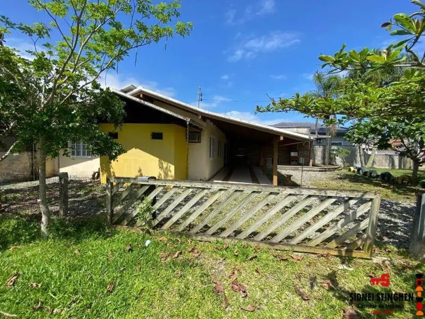 Foto 2 de Casa com 4 quartos à venda, 144m2 em Balneario Barra Do Sul - SC