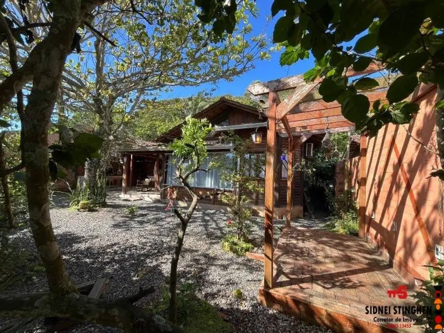 Foto 5 de Casa com 3 quartos à venda, 125m2 em Balneario Barra Do Sul - SC