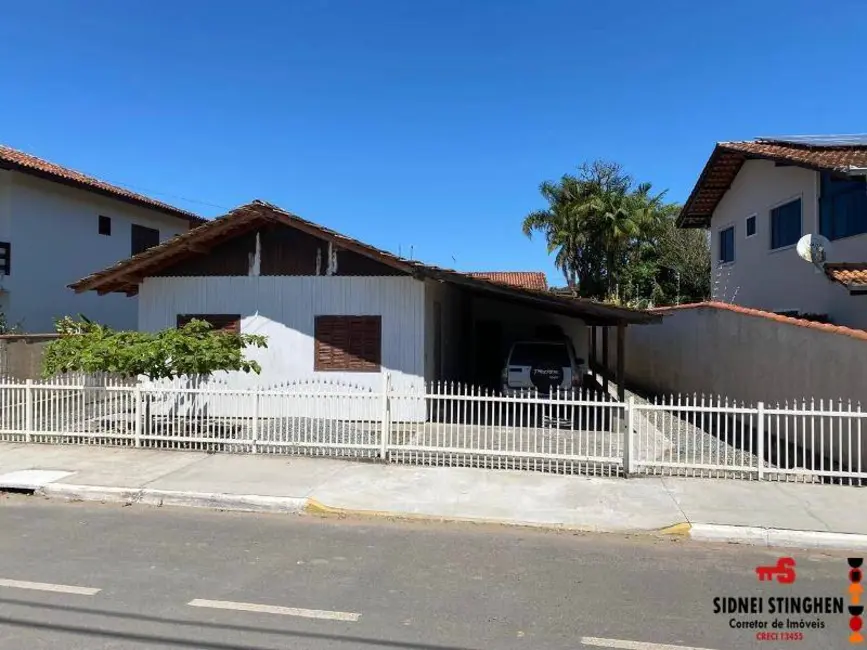 Foto 5 de Casa com 3 quartos à venda, 140m2 em Balneario Barra Do Sul - SC