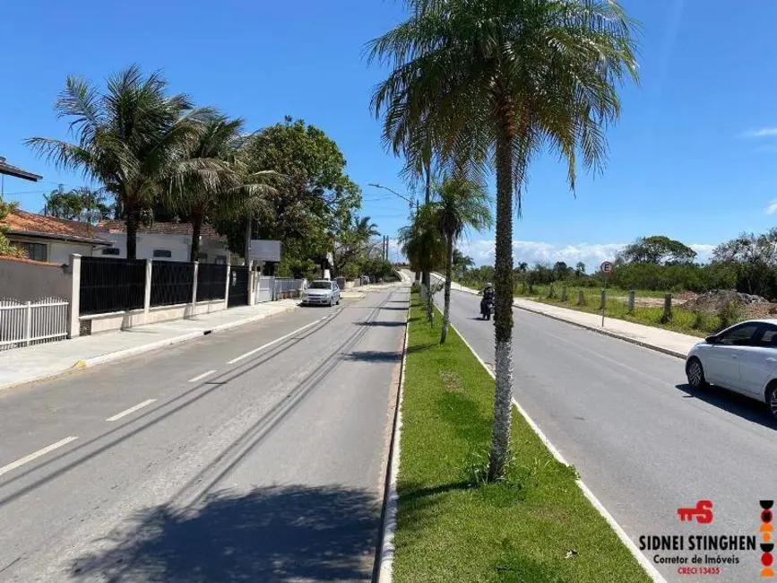 Foto 3 de Casa com 3 quartos à venda, 140m2 em Balneario Barra Do Sul - SC