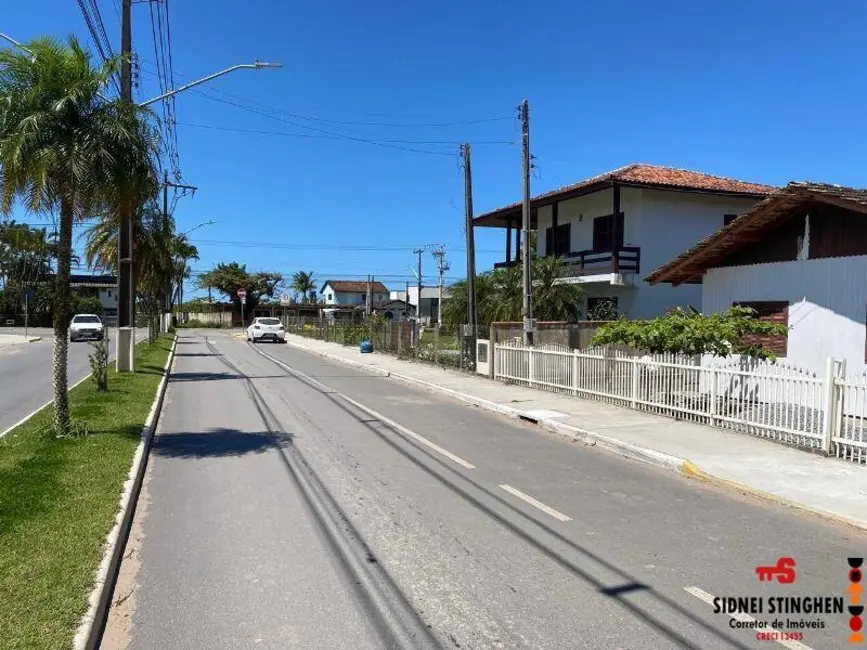 Foto 4 de Casa com 3 quartos à venda, 140m2 em Balneario Barra Do Sul - SC
