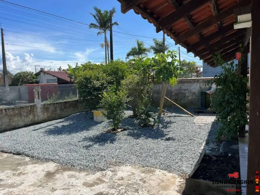 Foto 4 de Casa com 3 quartos à venda, 90m2 em Balneario Barra Do Sul - SC