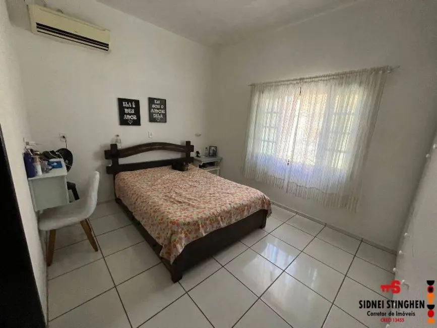 Foto 8 de Casa com 3 quartos à venda, 90m2 em Balneario Barra Do Sul - SC