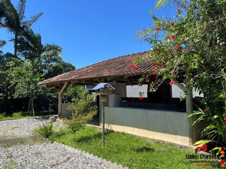 Foto 5 de Casa com 4 quartos à venda, 110m2 em Balneario Barra Do Sul - SC