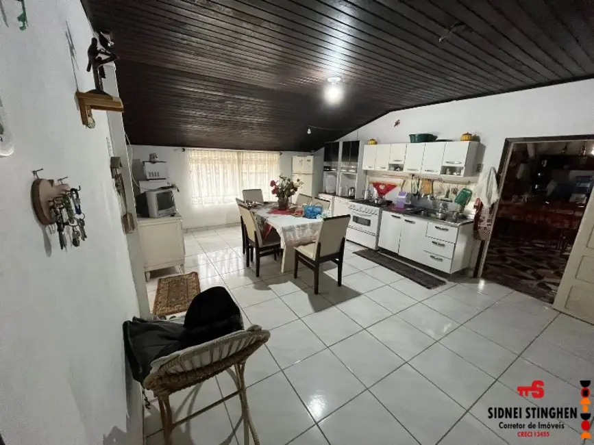 Foto 7 de Casa com 4 quartos à venda, 175m2 em Balneario Barra Do Sul - SC