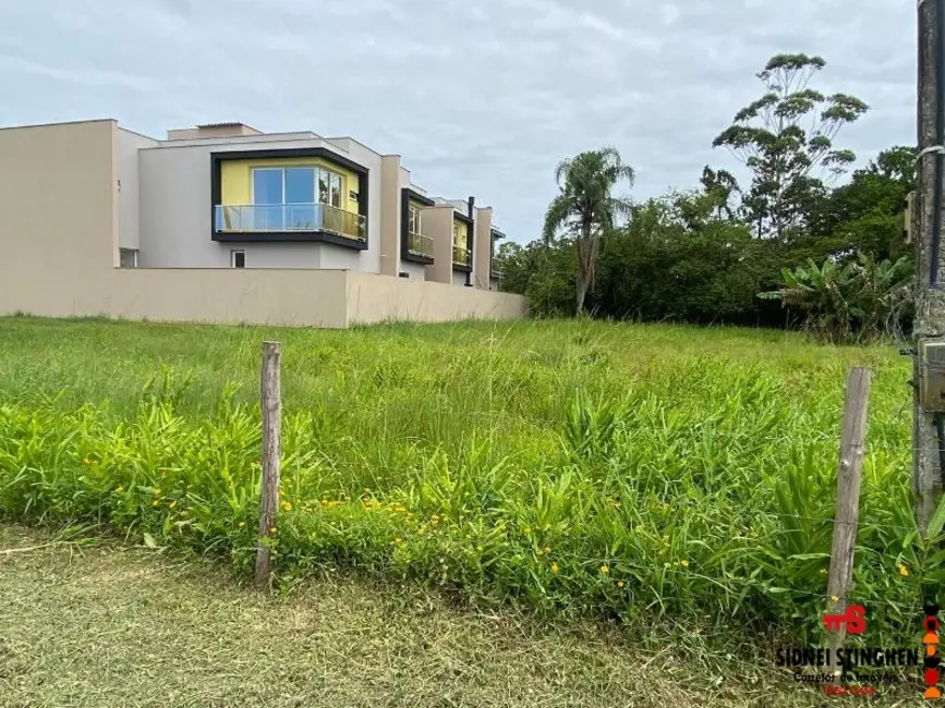 Foto 3 de Terreno / Lote à venda, 300m2 em Balneario Barra Do Sul - SC