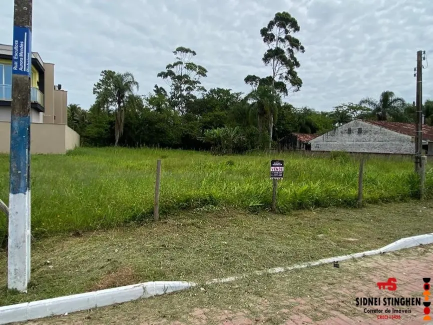 Foto 2 de Terreno / Lote à venda, 300m2 em Balneario Barra Do Sul - SC