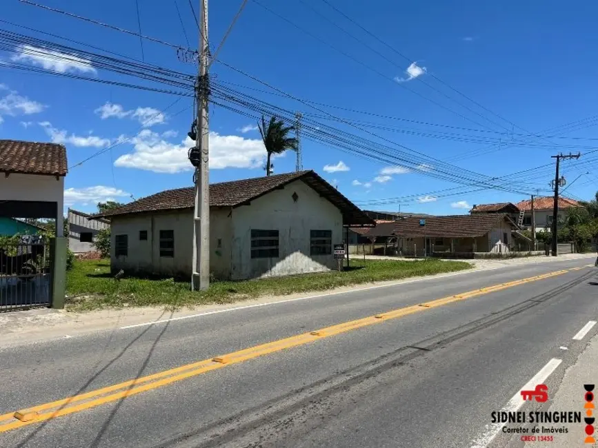 Foto 4 de Terreno / Lote à venda, 741m2 em Balneario Barra Do Sul - SC