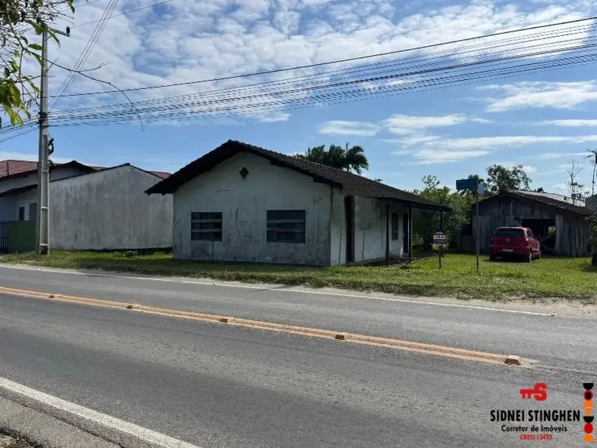 Foto 3 de Terreno / Lote à venda, 741m2 em Balneario Barra Do Sul - SC