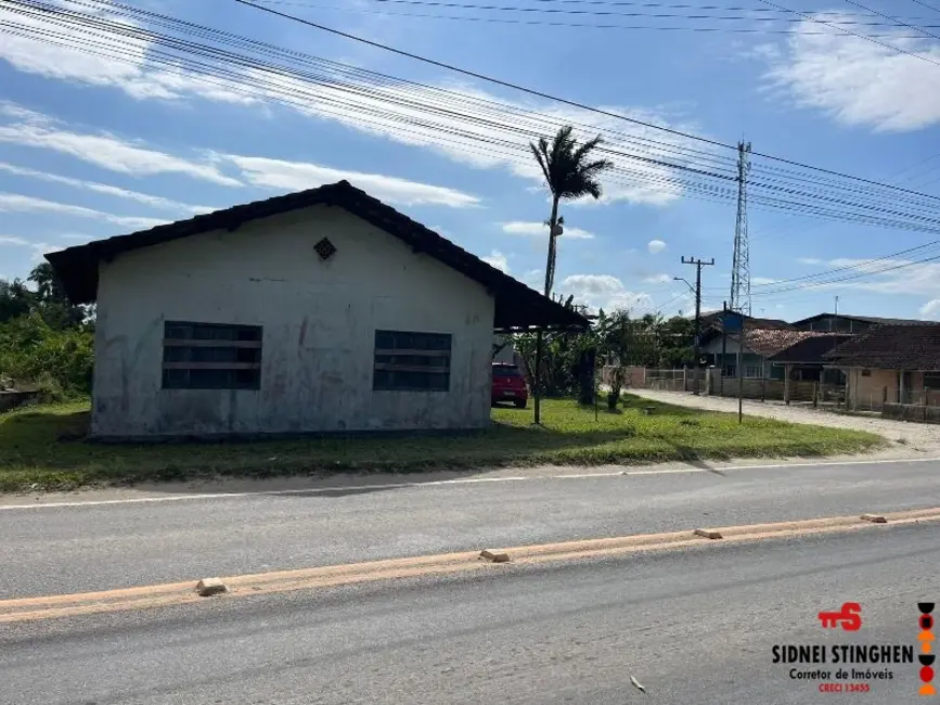 Foto 6 de Terreno / Lote à venda, 741m2 em Balneario Barra Do Sul - SC