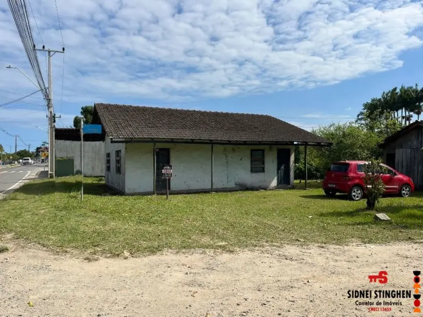 Foto 4 de Terreno / Lote à venda, 741m2 em Balneario Barra Do Sul - SC
