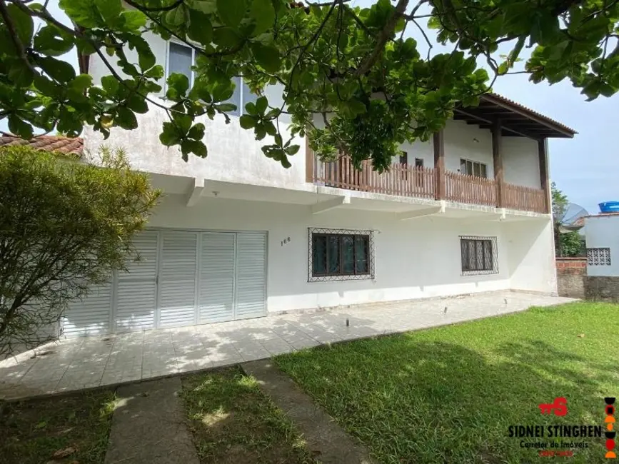 Foto 4 de Casa com 7 quartos à venda, 165m2 em Centro, Balneario Barra Do Sul - SC