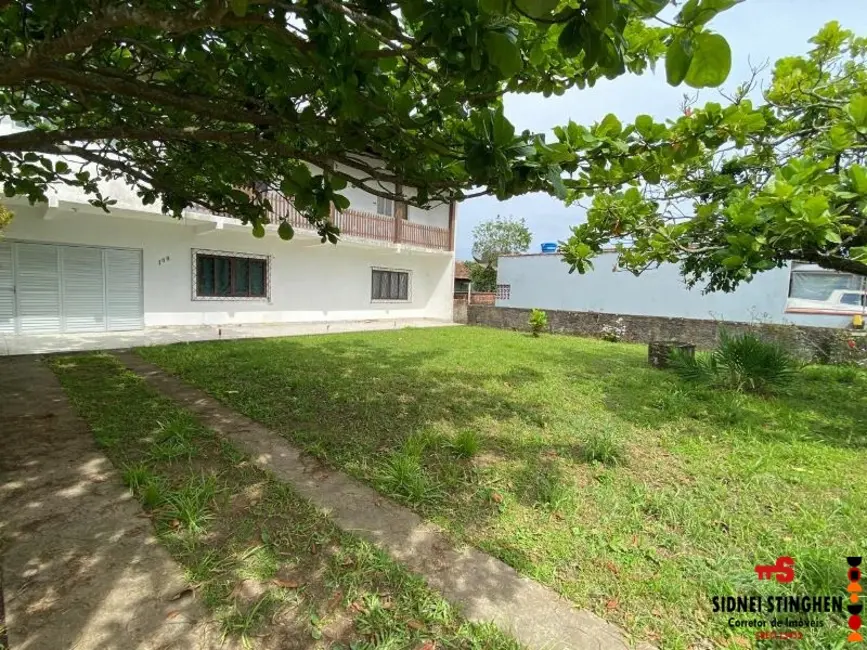 Foto 6 de Casa com 7 quartos à venda, 165m2 em Centro, Balneario Barra Do Sul - SC