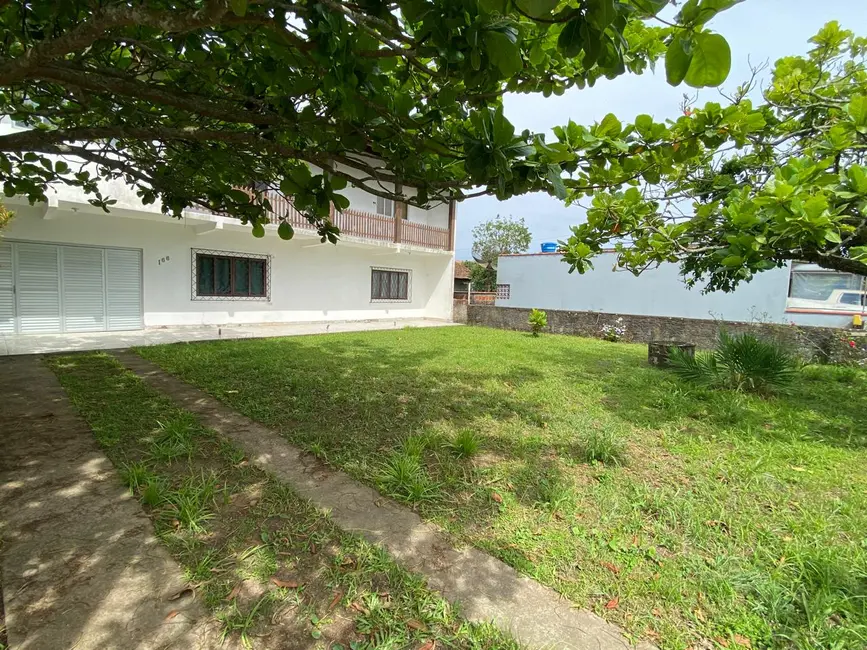 Foto 6 de Casa com 7 quartos à venda, 165m2 em Centro, Balneario Barra Do Sul - SC