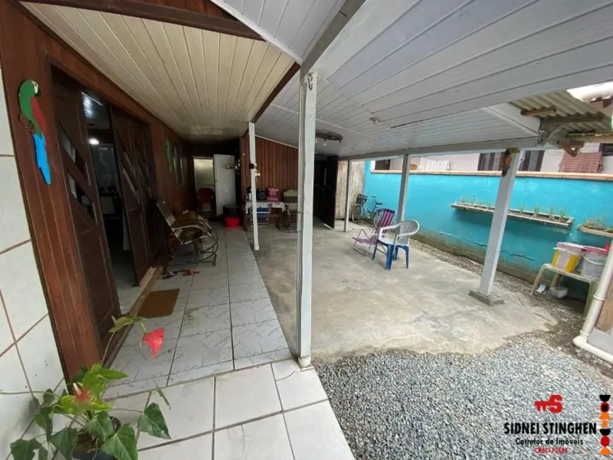 Foto 9 de Casa com 4 quartos à venda, 160m2 em Balneario Barra Do Sul - SC