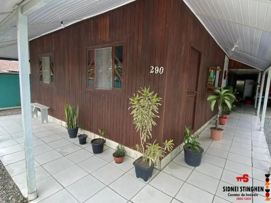 Foto 8 de Casa com 4 quartos à venda, 160m2 em Balneario Barra Do Sul - SC