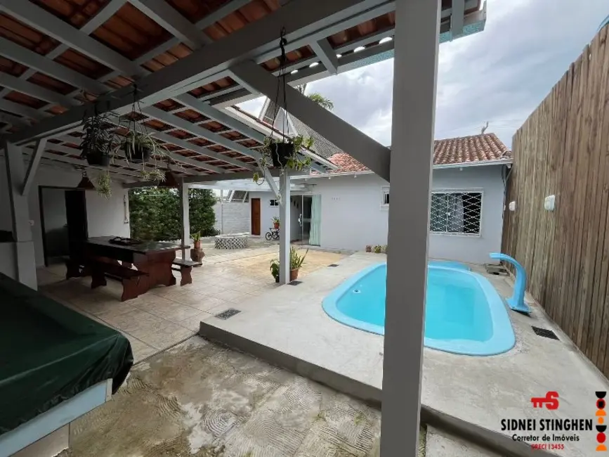 Foto 7 de Casa com 4 quartos à venda, 130m2 em Balneario Barra Do Sul - SC