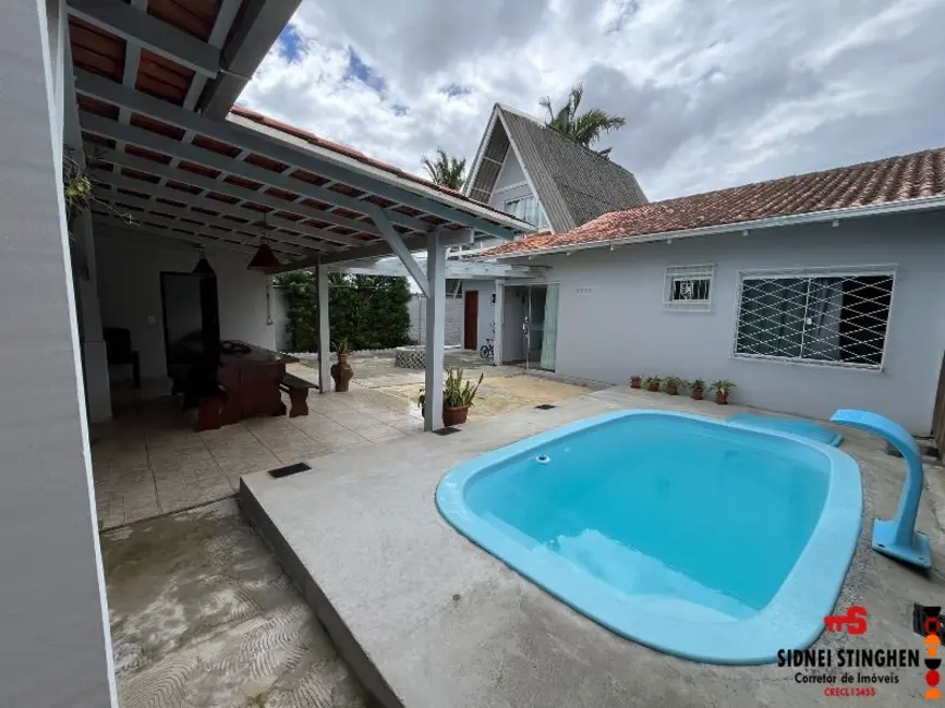 Foto 5 de Casa com 4 quartos à venda, 130m2 em Balneario Barra Do Sul - SC