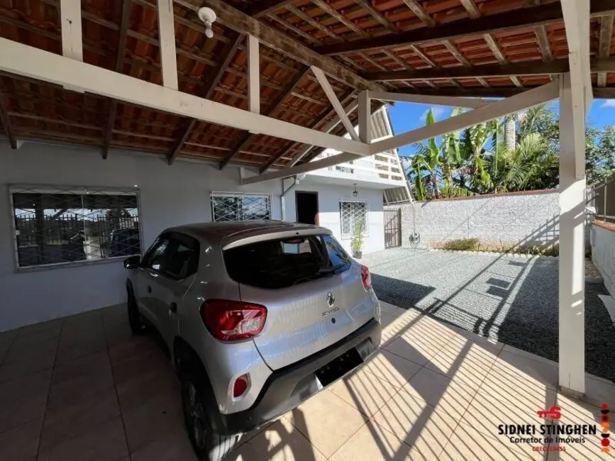 Foto 7 de Casa com 4 quartos à venda, 130m2 em Balneario Barra Do Sul - SC