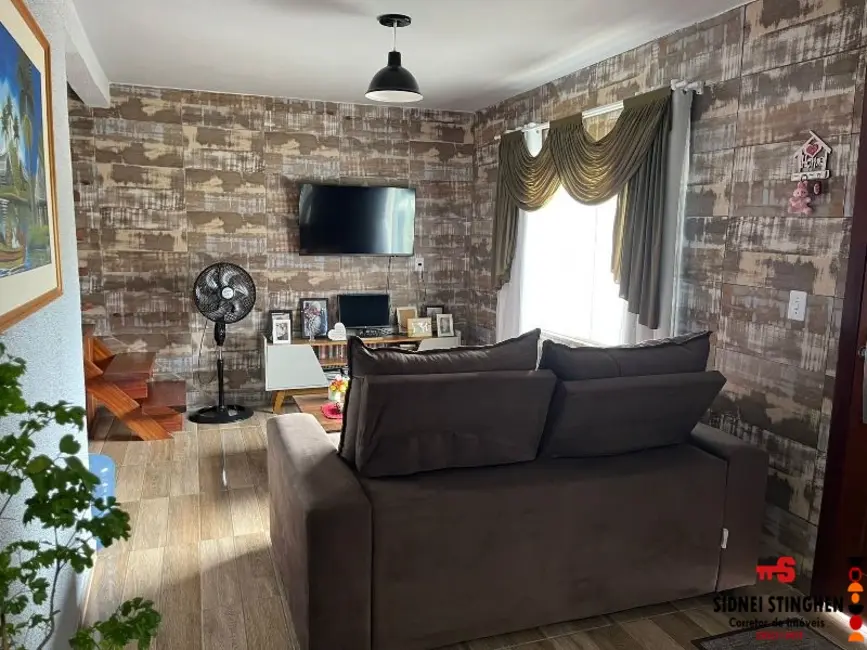 Foto 8 de Casa com 4 quartos à venda, 130m2 em Balneario Barra Do Sul - SC