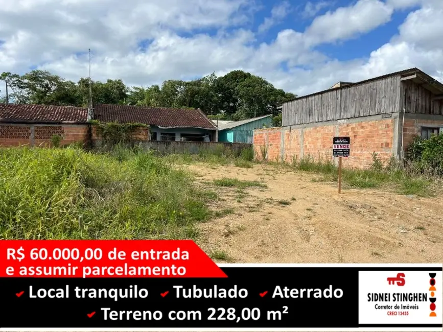 Foto 1 de Terreno / Lote à venda, 228m2 em Balneario Barra Do Sul - SC