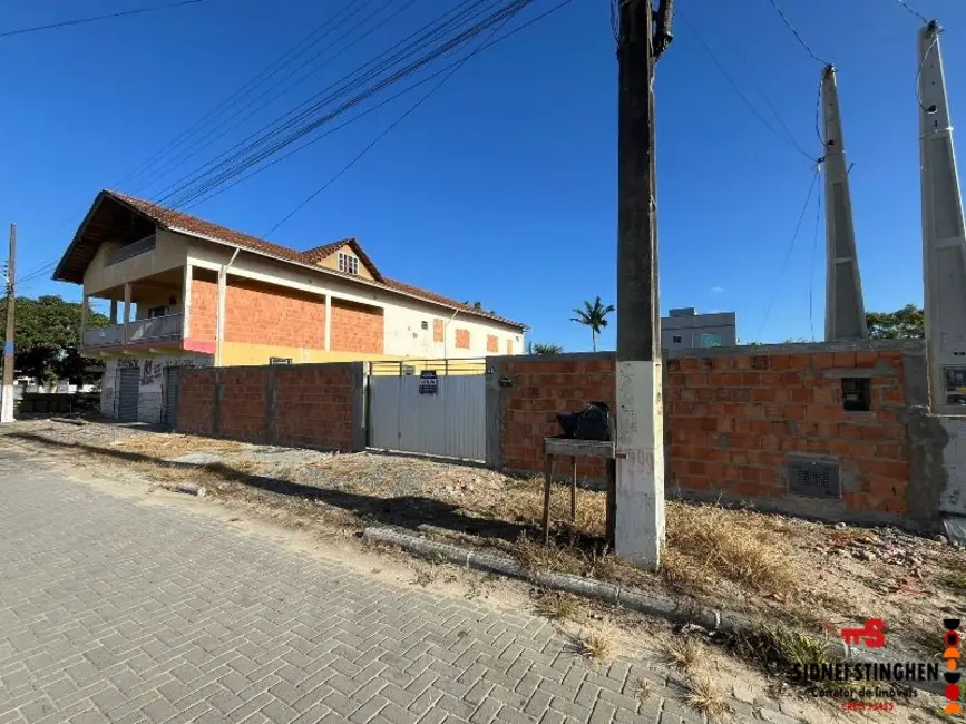 Foto 2 de Casa com 2 quartos à venda, 70m2 em Balneario Barra Do Sul - SC