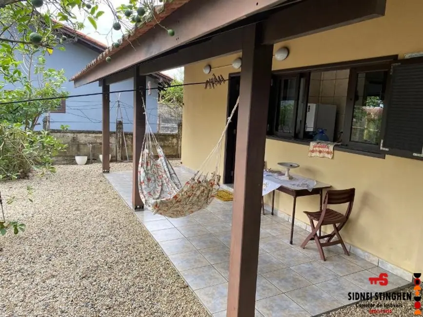 Foto 9 de Casa com 3 quartos à venda, 120m2 em Balneario Barra Do Sul - SC