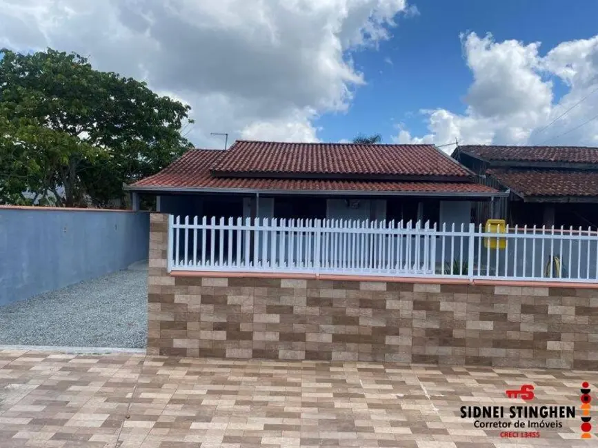 Foto 2 de Casa com 2 quartos à venda, 135m2 em Balneario Barra Do Sul - SC