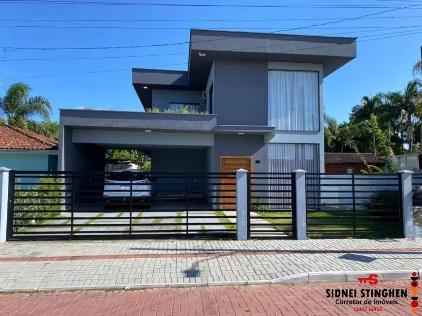 Foto 4 de Casa com 5 quartos à venda, 320m2 em Balneario Barra Do Sul - SC