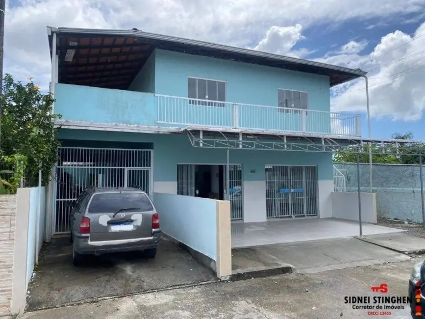 Foto 2 de Casa com 5 quartos à venda, 357m2 em Centro, Balneario Barra Do Sul - SC