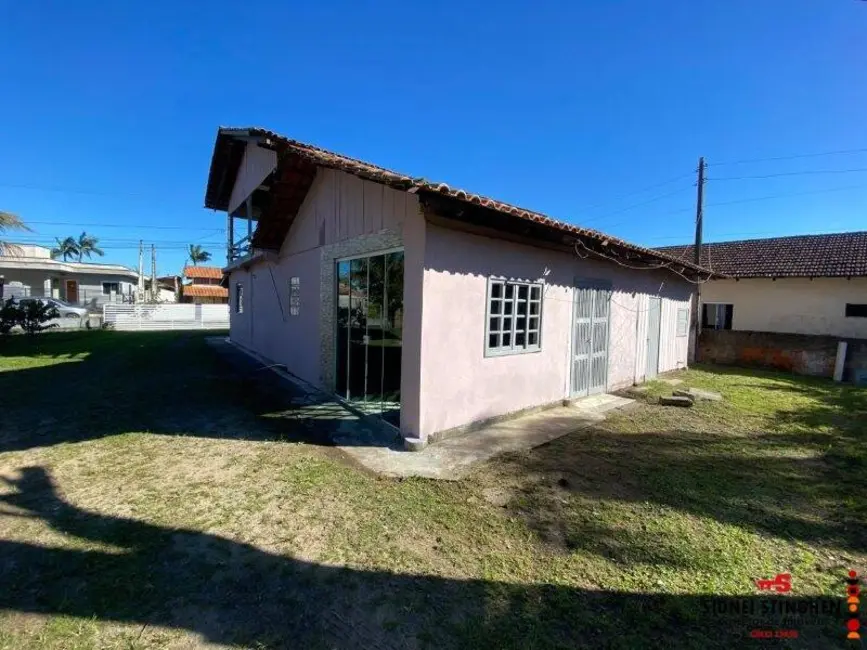 Foto 5 de Casa com 8 quartos à venda, 250m2 em Balneario Barra Do Sul - SC
